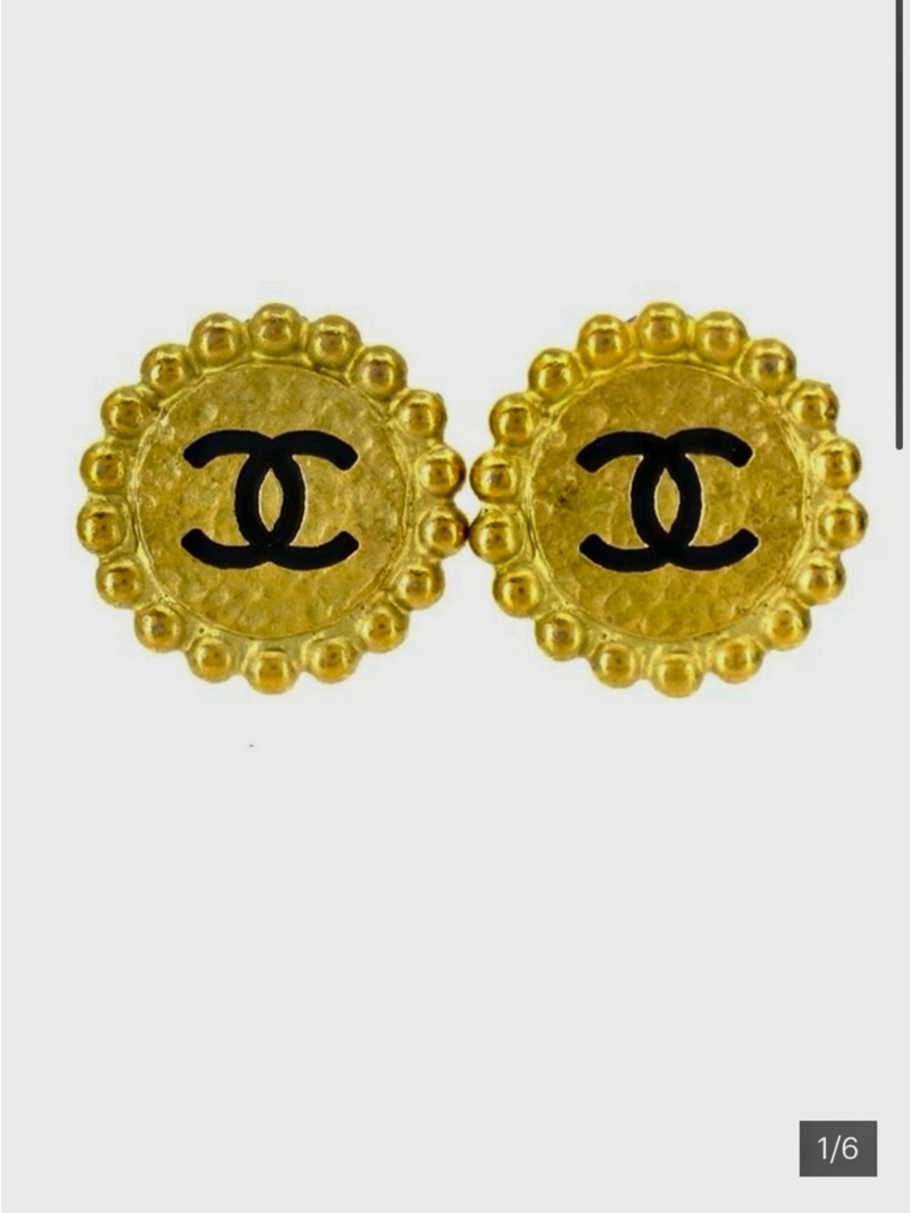 Chanel authentic vintage earrings clip on earrings gold black! Classy+Beautiful💄